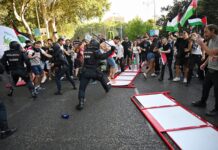 Bicis, tanques, violència, genocidi