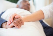 Reivindicant la feina de les persones cuidadores: entrevista a Elisa Obispo